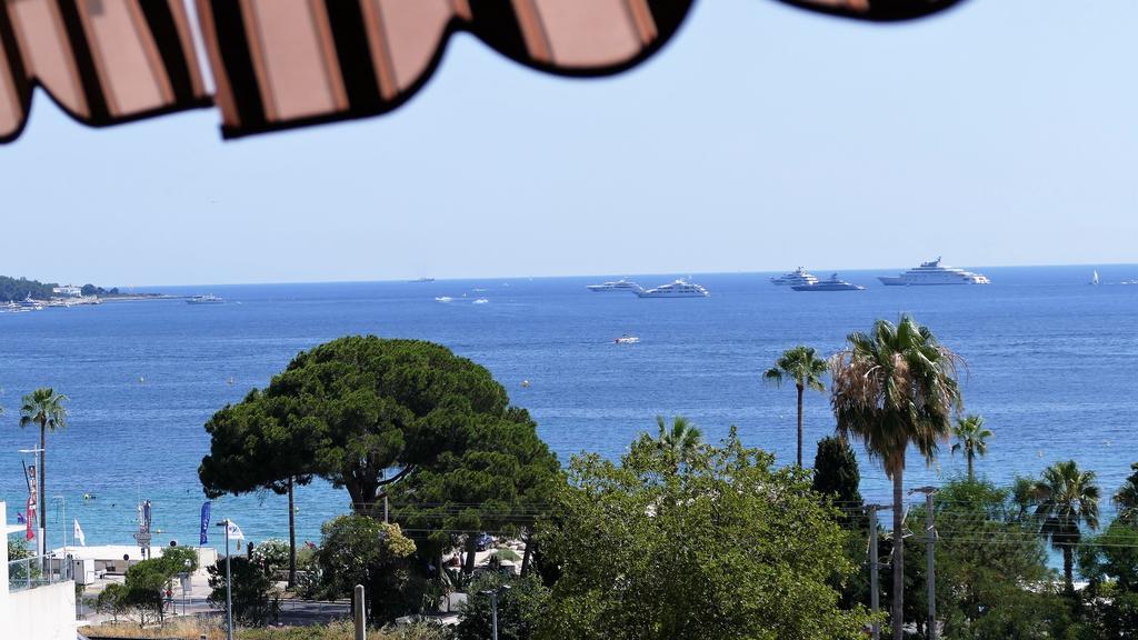 Bijou Plage Juan-les-Pins Bagian luar foto